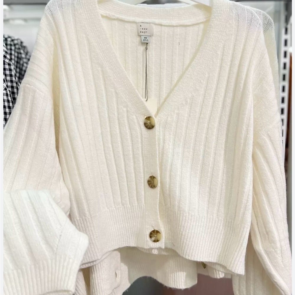 a new day Cream V-Neck Sweater